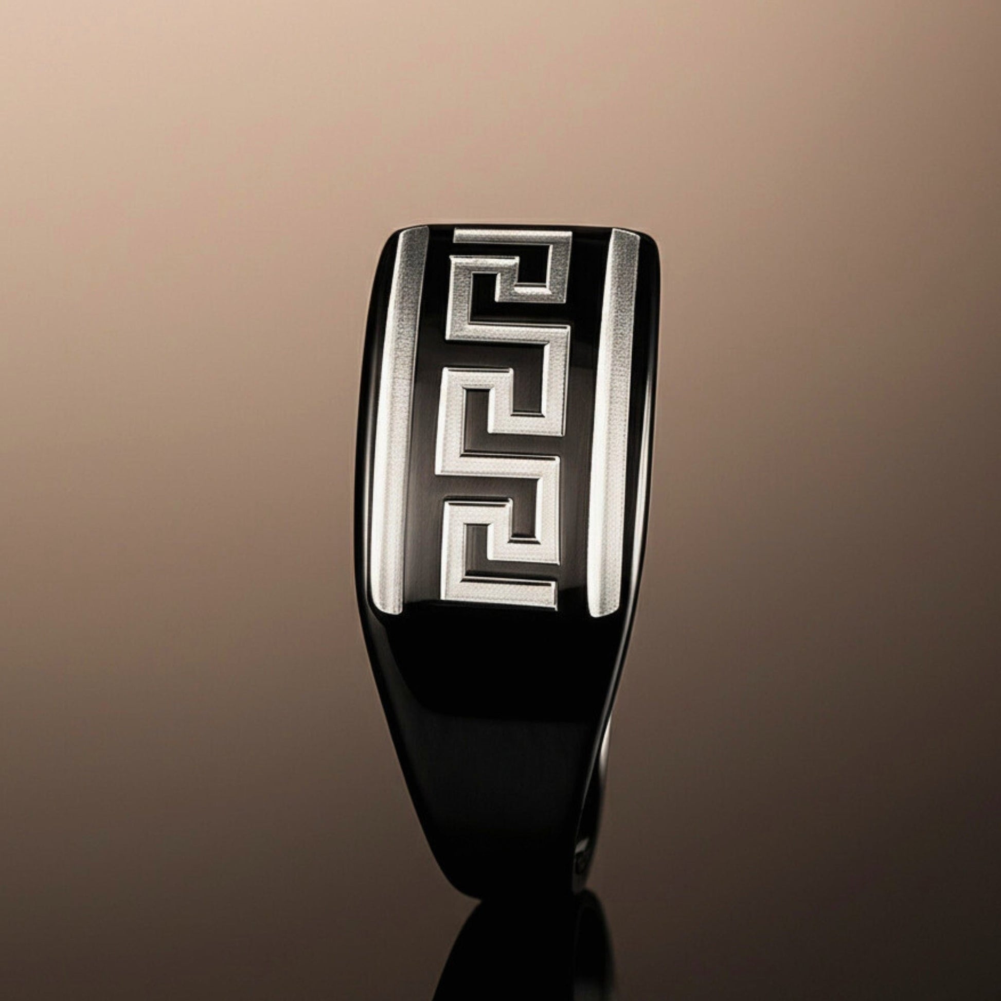 THE MEN THING Rings Royal Series - EZARO RING - Pure Stainless Steel Men’s Black-White Shell-Plated Ring – Statement Luxury Jewelry (Size : 18-21-23)