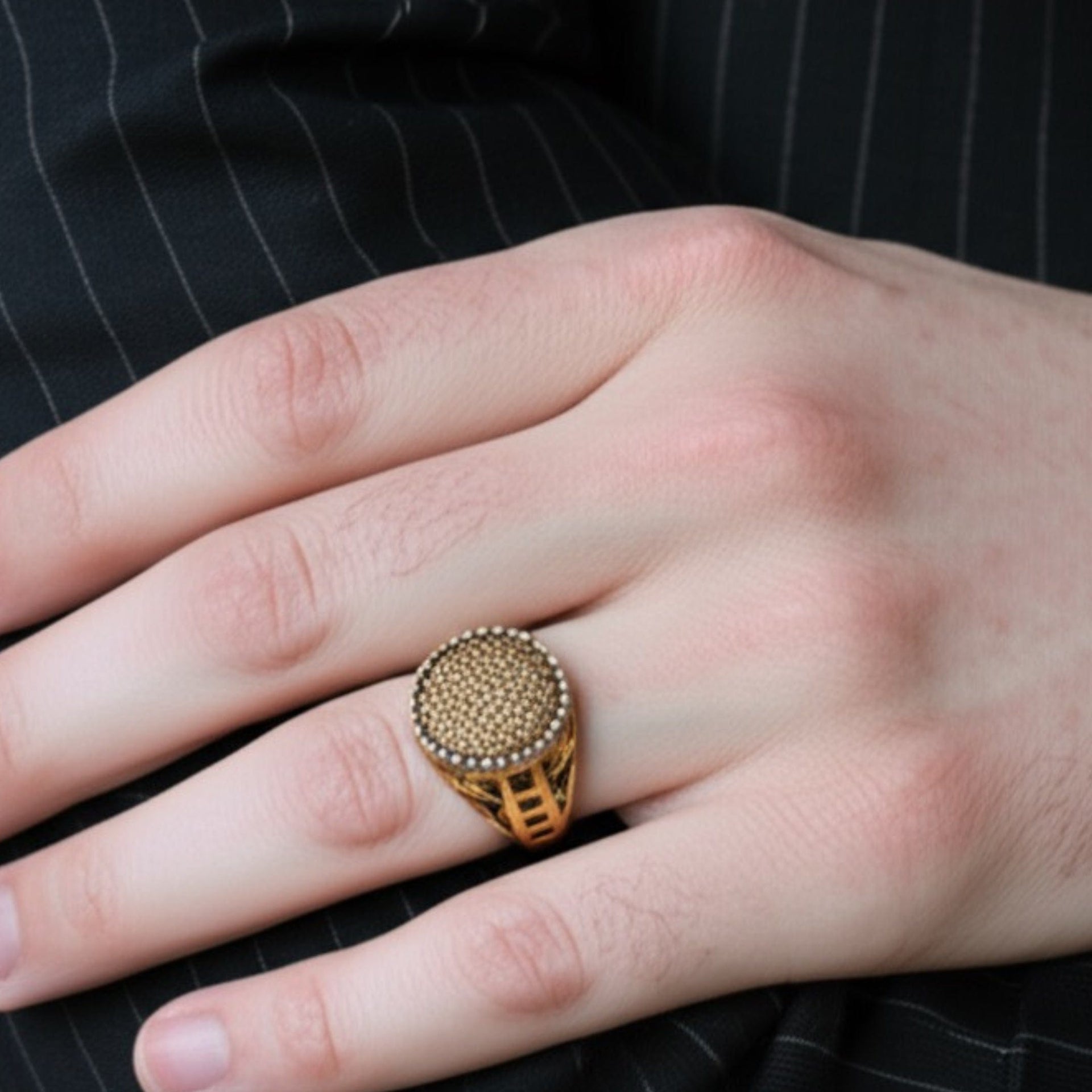 THE MEN THING Rings Royal Series - GOLD SPARK RING - Pure Stainless Steel Men’s Gold-Plated Ring – Statement Luxury Jewelry (Size : 20-22-24)