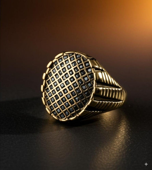 THE MEN THING Rings Royal Series - GRIDIRON MAJESTY RING - Pure Stainless Steel Men’s Gold-Plated Ring – Statement Luxury Jewelry (Size : 18-21-27)