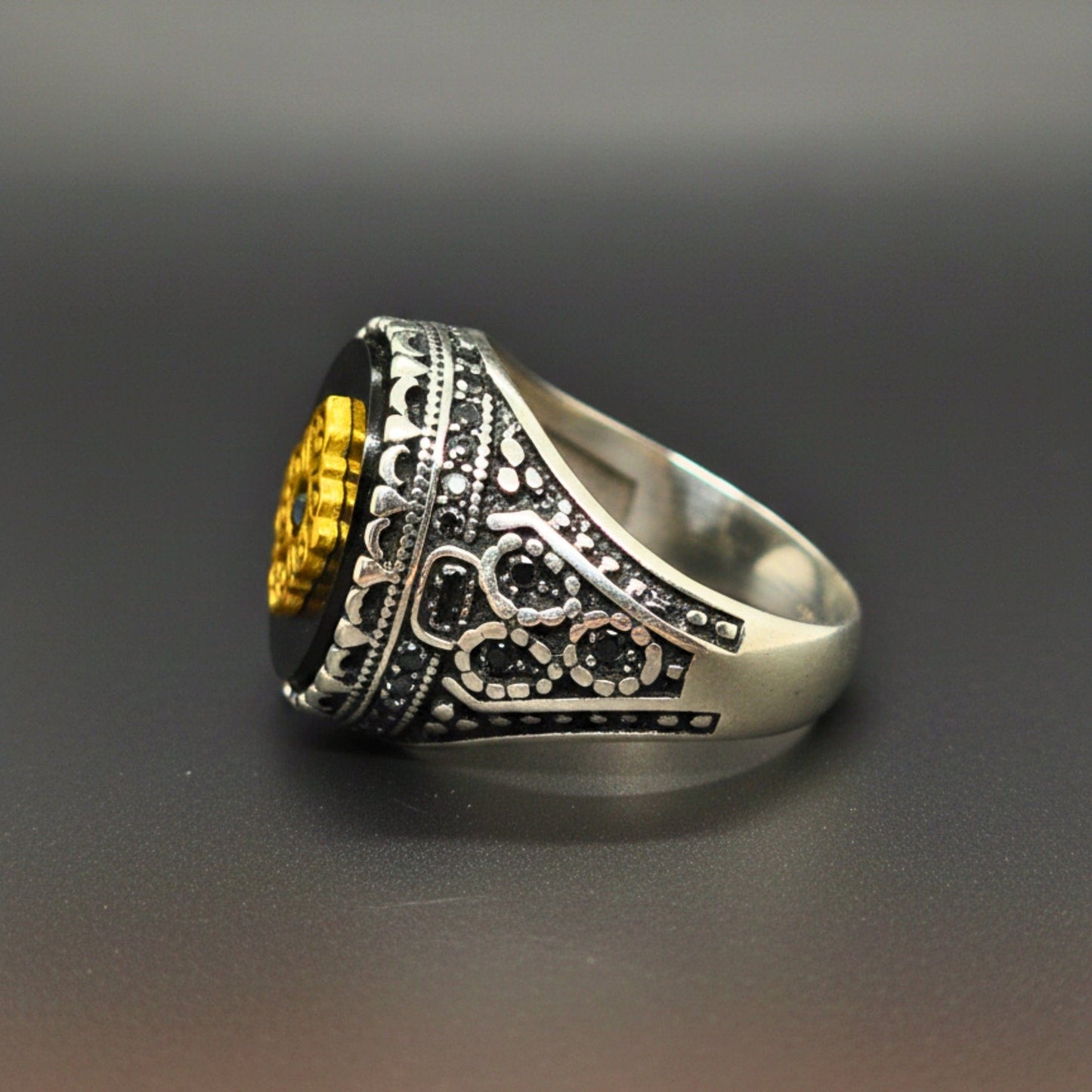 THE MEN THING Rings Royal Series - IMPERIAL GLYPH RING - Pure Stainless Steel Men’s Steel-Gold-Plated Ring – Statement Luxury Jewelry (Size : 17-21-22-26-27)