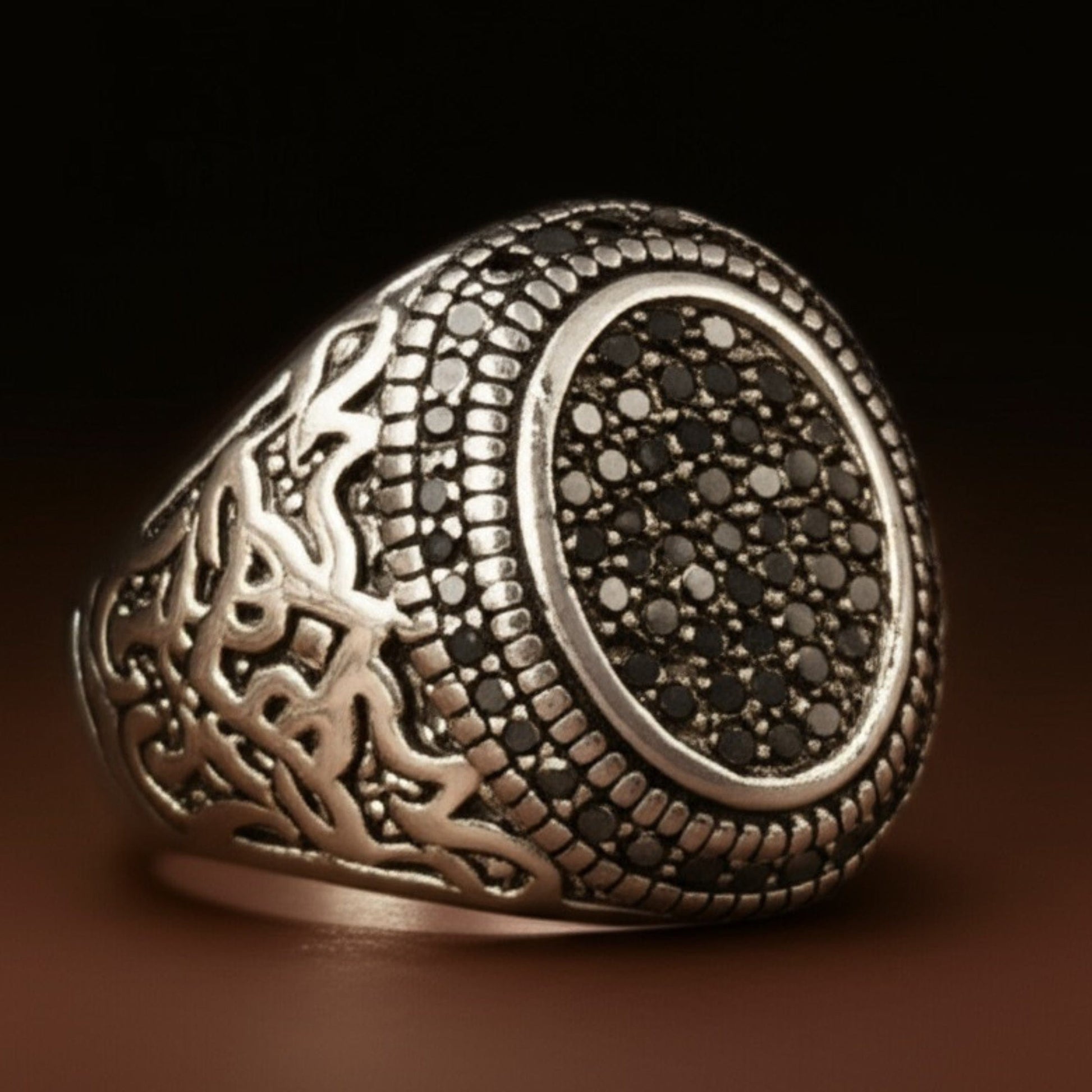 THE MEN THING Rings Royal Series - MIDNIGHT CREST RING - Pure Stainless Steel Men’s Steel-Plated Ring – Statement Luxury Jewelry (Size : 21-26)