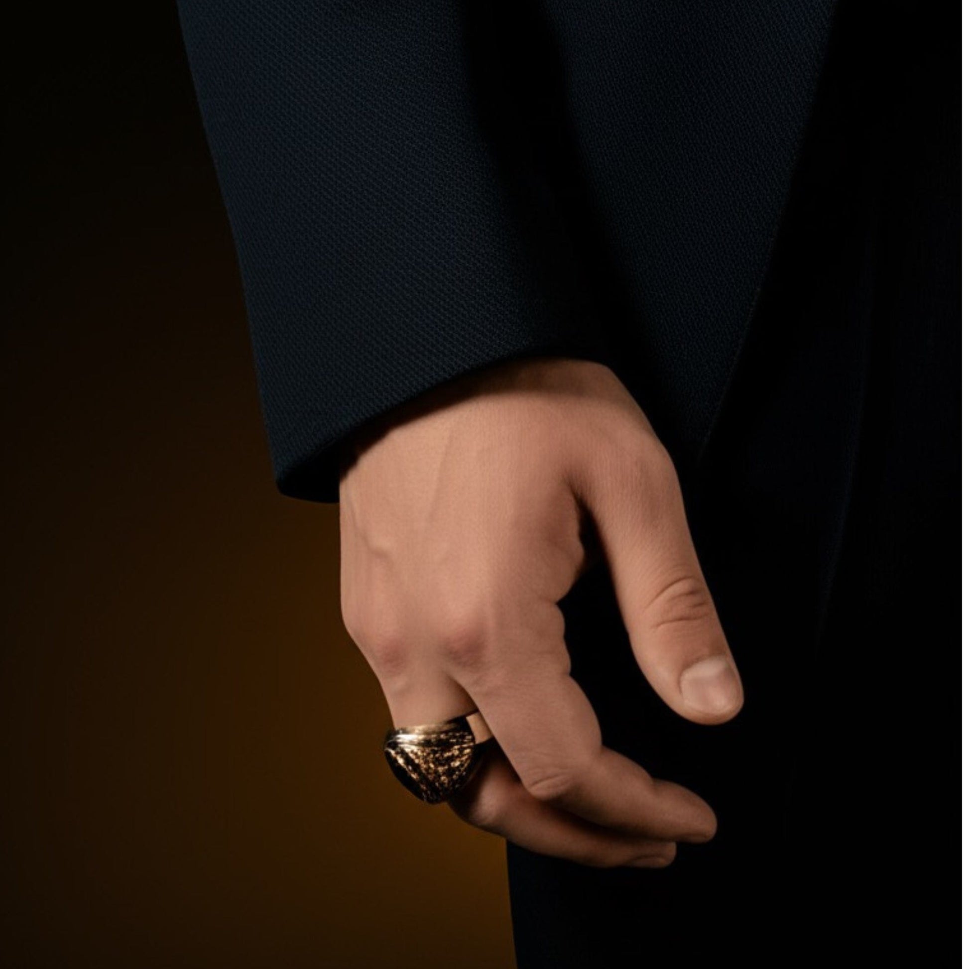 THE MEN THING Rings Royal Series - MYSTIC FORGE RING - Pure Stainless Steel Men’s Rose Gold-Plated Ring – Statement Luxury Jewelry (Size : 19-22-23)