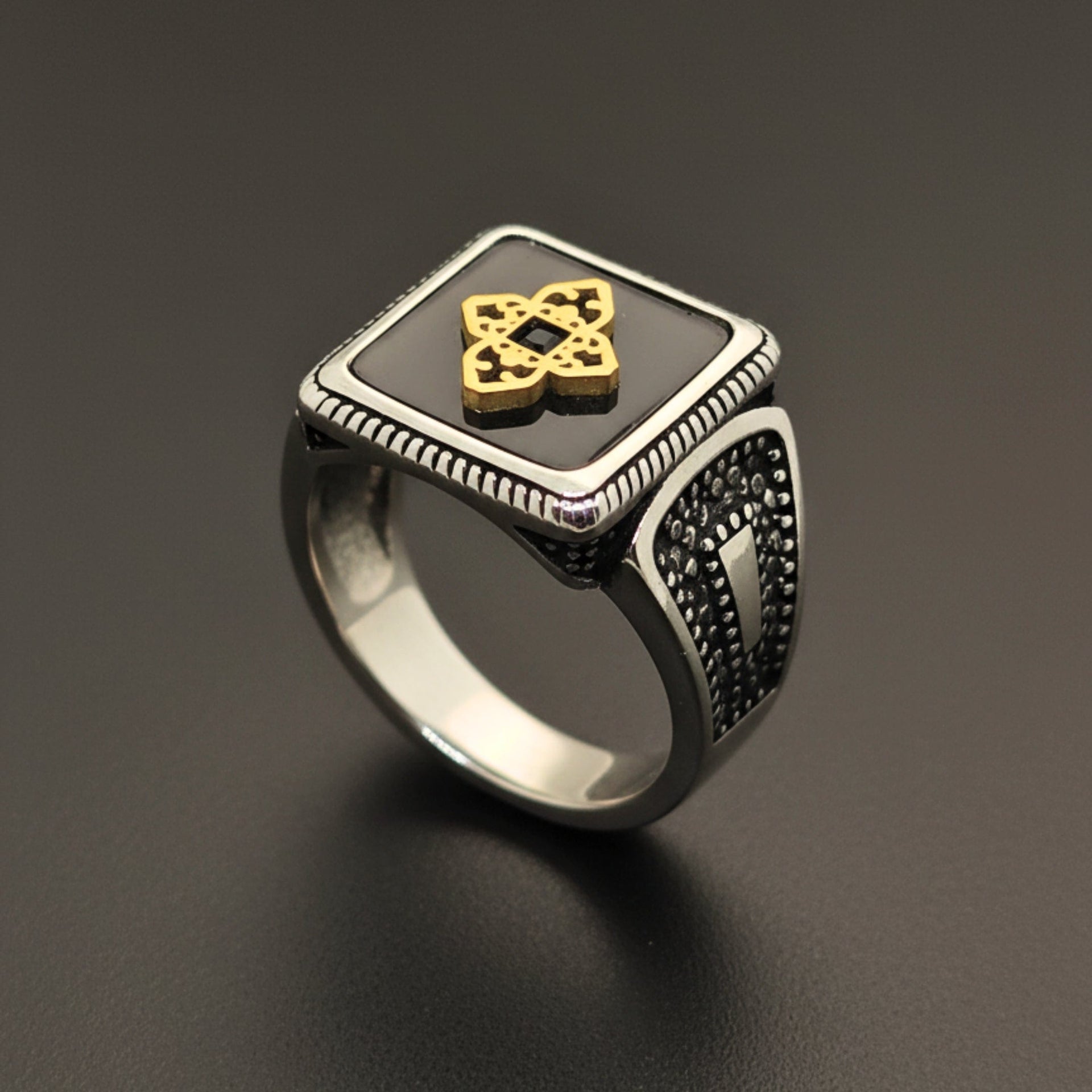 THE MEN THING Rings Royal Series - ROYAL AEGIS RING - Pure Stainless Steel Men’s Steel-Gold-Plated Ring – Statement Luxury Jewelry (Size : 16-17-21-22-23-24-26-27)