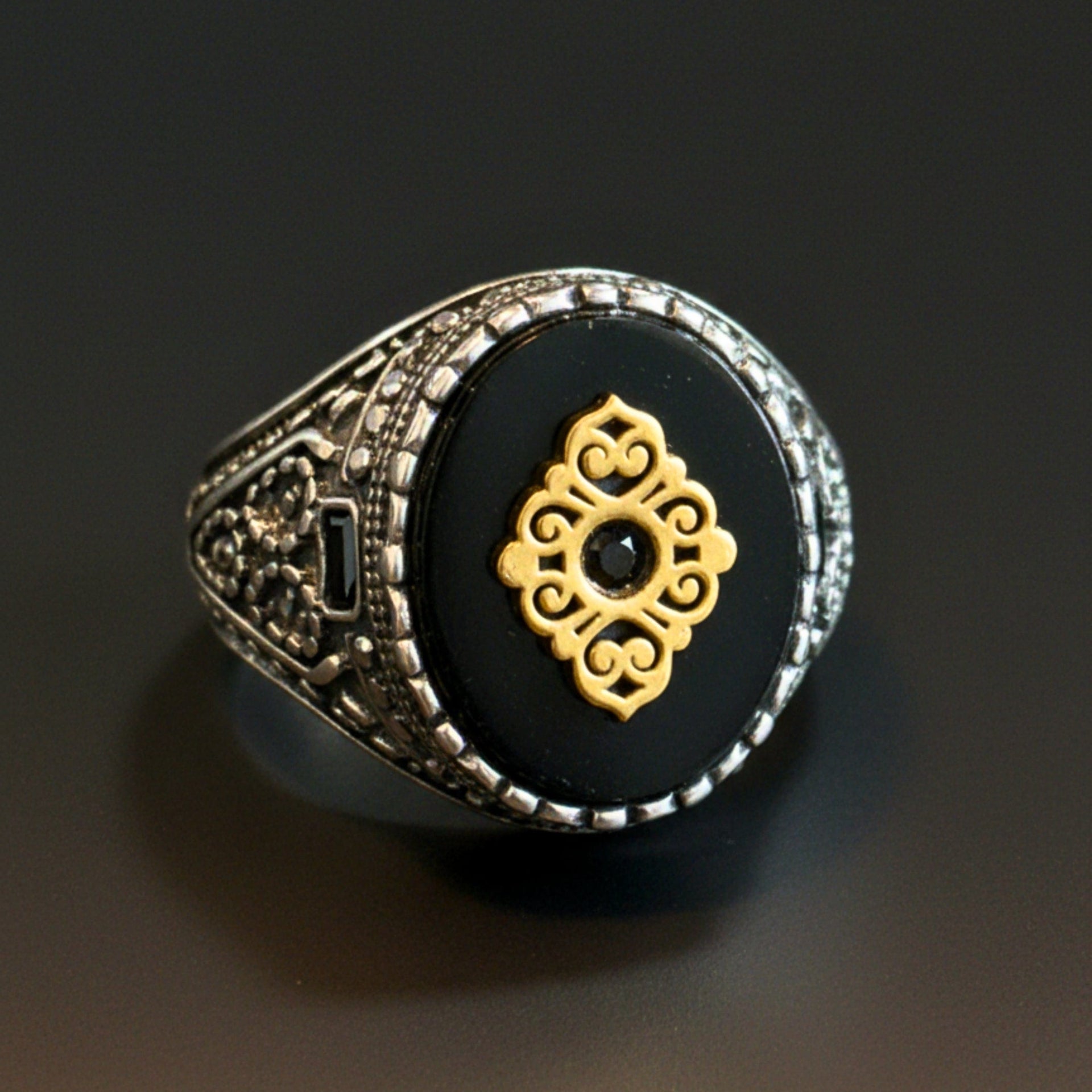THE MEN THING Rings Royal Series - SILVER ELITE CREST RING - Pure Stainless Steel Men’s Steel-Gold-Plated Ring – Statement Luxury Jewelry (Size : 17-19-20-22-27)