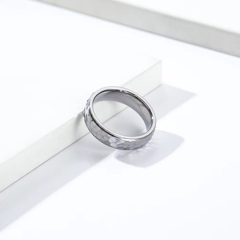 THE MEN THING Rings SILVERFORGE TITANIUM HAMMERED RING - Silver Toned Ring - Pure Titanium Steel Ring for Men Size - 21