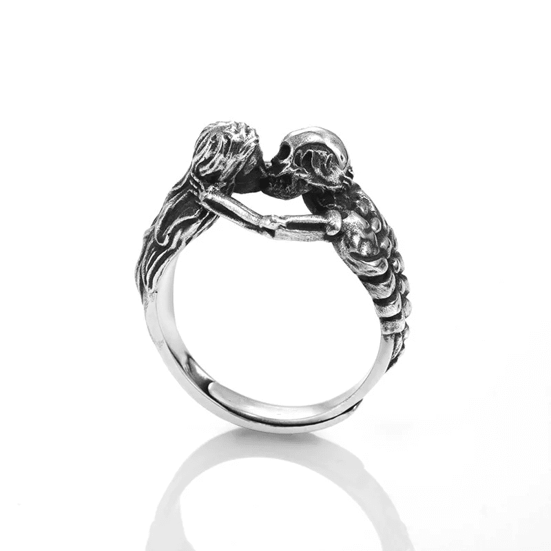 THE MEN THING Rings SKULL KISS - Alloy Adjustable Ring for Men and Boys