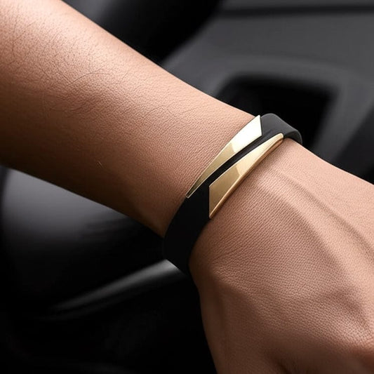 THE MEN THING Silicone Strap Bracelet MIDNIGHT SHADE GOLD - Genuine Silicone Strap Bracelet with Stainless Steel Buckle Lock  for Men & Boys (8 inch)