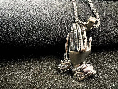 THE MEN THING SS Pendant/ Necklace APPLAUD -  Alloy Pendant with Stainless Steel 24inch Round Box Chain, Milan trending Style for Men & Boy