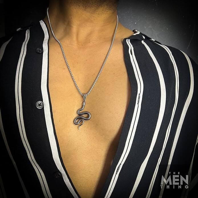THE MEN THING SS Pendant/ Necklace CRAWLING SNAKE - Pure Titanium Steel Pendant with 24inch Round Box Chain for Men & Boys