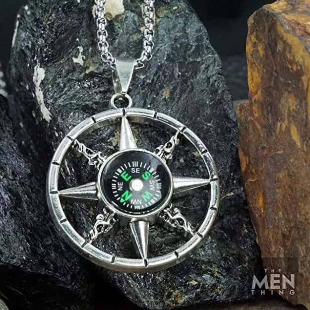 THE MEN THING SS Pendant/ Necklace DIRECTIONAL STAR - Alloy Compass Pendant with Stainless Steel 24inch Round Box Chain, European trending Style for Men & Boys