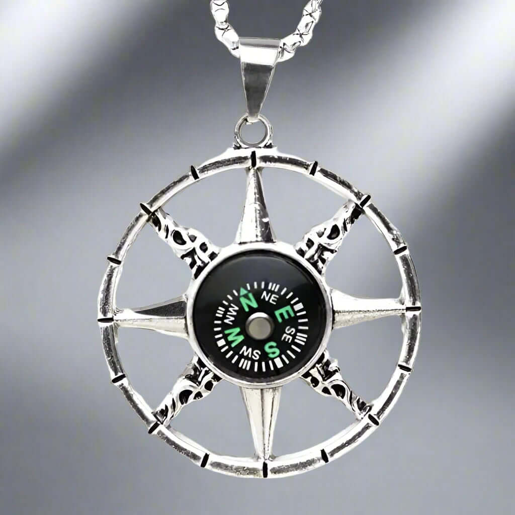 THE MEN THING SS Pendant/ Necklace DIRECTIONAL STAR - Alloy Compass Pendant with Stainless Steel 24inch Round Box Chain, European trending Style for Men & Boys