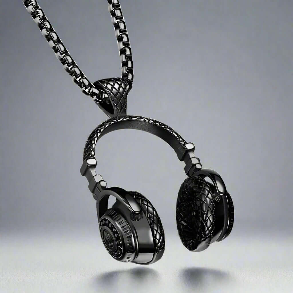THE MEN THING SS Pendant/ Necklace HEADPHONE BLACK - Titanium Steel Pendant with 24inch Round Box Chain for Men & Boys
