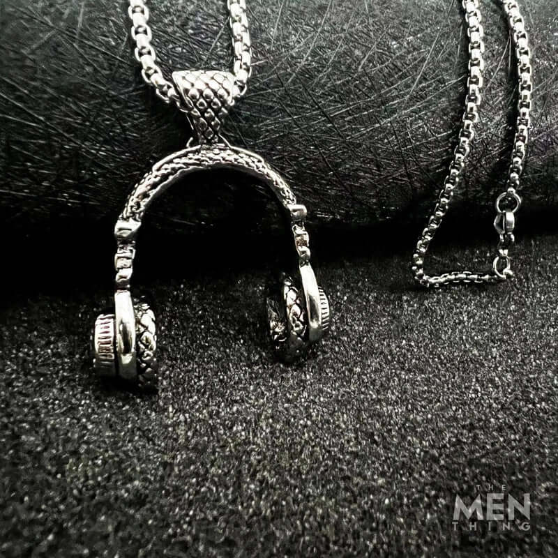 THE MEN THING SS Pendant/ Necklace HEADPHONE SILVER (A) -  Alloy Pendant with Stainless Steel 24inch Round Box Chain for Men, American trending Style for Men & Boy