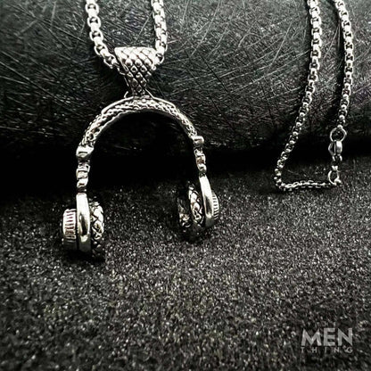 THE MEN THING SS Pendant/ Necklace HEADPHONE SILVER (A) -  Alloy Pendant with Stainless Steel 24inch Round Box Chain for Men, American trending Style for Men & Boy
