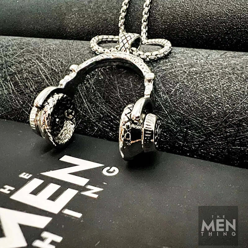 THE MEN THING SS Pendant/ Necklace HEADPHONE  - Titanium Steel Pendant with 24inch Round Box Chain for Men & Boys