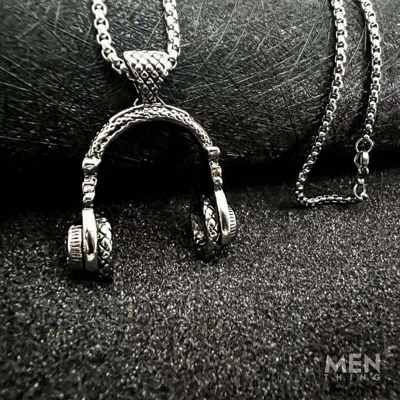 THE MEN THING SS Pendant/ Necklace HEADPHONE  - Titanium Steel Pendant with 24inch Round Box Chain for Men & Boys