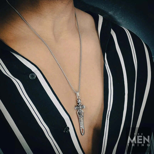 THE MEN THING SS Pendant/ Necklace KINGS SWORD - Alloy Pendant with Stainless Steel 24inch Round Box Chain, American trending Style for Men & Boy
