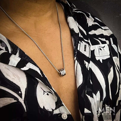 THE MEN THING SS Pendant/ Necklace MANTRA ROUND -  Alloy Round Mantra Pendant with Pure Stainless Steel  24inch Chain for Men, Milan trending Style - Round Box Chain & Pendant for Men & Boy