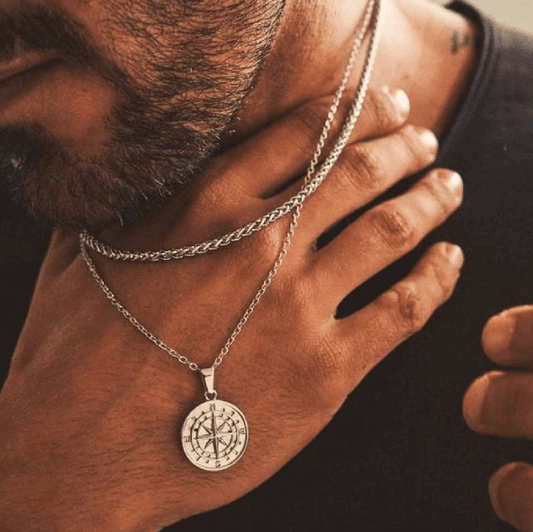 THE MEN THING SS Pendant/ Necklace NORTH STAR - Silver Tone Alloy Pendant with Stainless Steel Round Box Chain Set - 24-inch & 3mm Rope Chain, European Trending Style