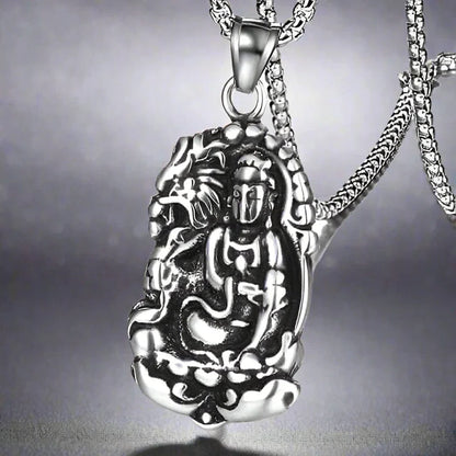 THE MEN THING SS Pendant/ Necklace ROARING PEACE - Alloy Pendant with Pure Stainless Steel 24inch Round Box Chain, American trending Style for Men & Boy