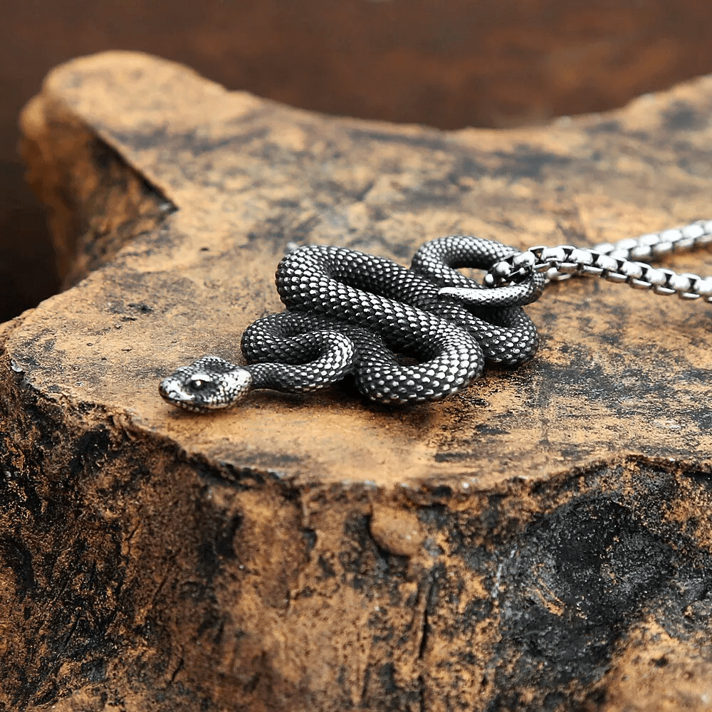 THE MEN THING SS Pendant/ Necklace SILVER GUARDIAN SNAKE - Pure Titanium Steel Pendant with 24inch Round Box Chain for Men & Boys