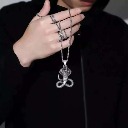 THE MEN THING SS Pendant/ Necklace THE KING, THE COBRA - Alloy Snake Pendant with Pure Stainless Steel  24inch Round Box Chain, European trending Style  for Men & Boy
