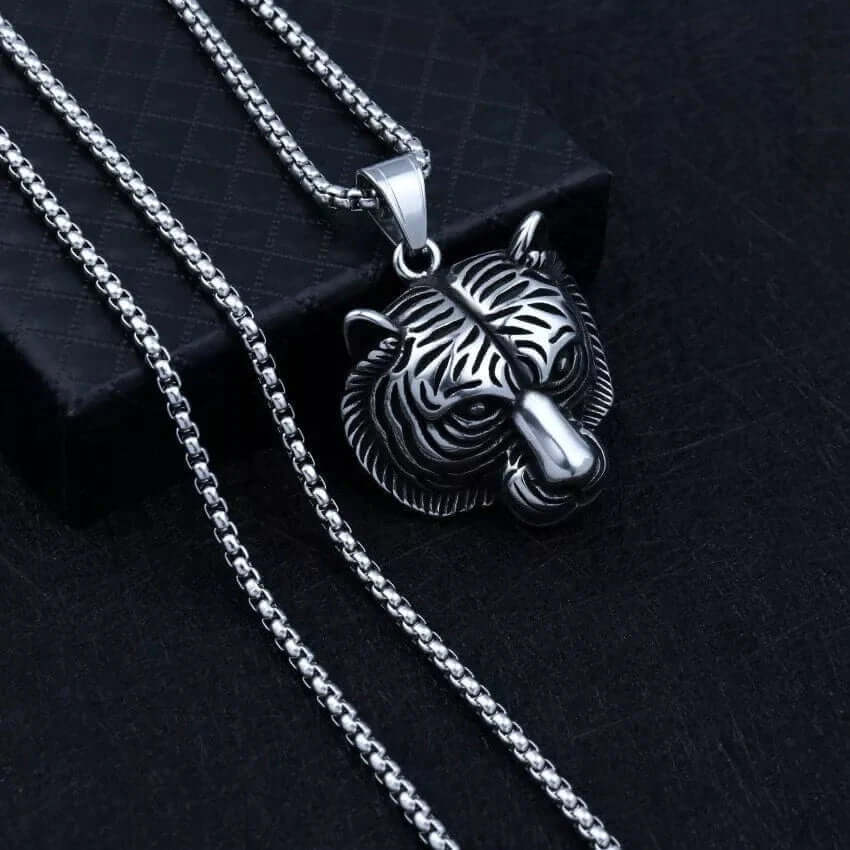 THE MEN THING SS Pendant/ Necklace TIGER HEAD -  Alloy Pendant with Pure Stainless Steel  24inch Round Box Chain, American trending Style for Men & Boy