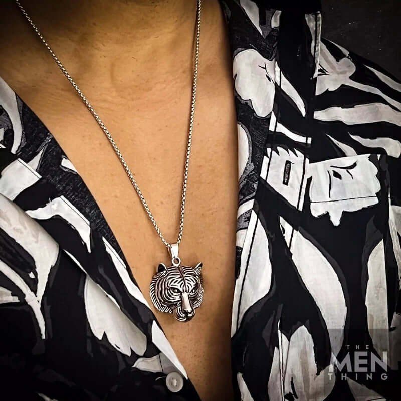 THE MEN THING SS Pendant/ Necklace TIGER HEAD -  Alloy Pendant with Pure Stainless Steel  24inch Round Box Chain, American trending Style for Men & Boy