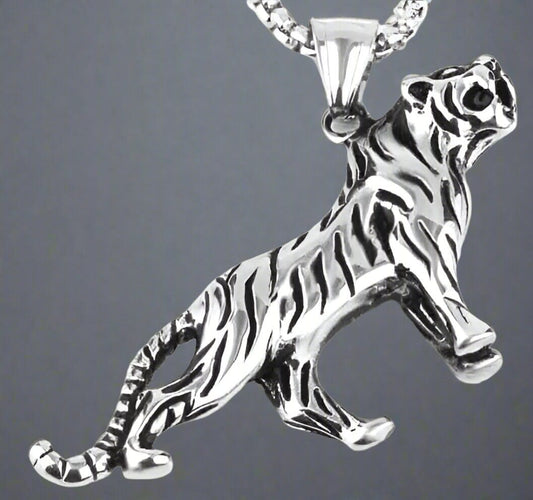 THE MEN THING SS Pendant/ Necklace TIGER KING - Alloy Pendant with Stainless Steel  24inch Round Box Chain, American trending Style for Men & Boy, 24 inch