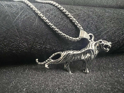 THE MEN THING SS Pendant/ Necklace TIGER KING - Alloy Pendant with Stainless Steel  24inch Round Box Chain, American trending Style for Men & Boy, 24 inch