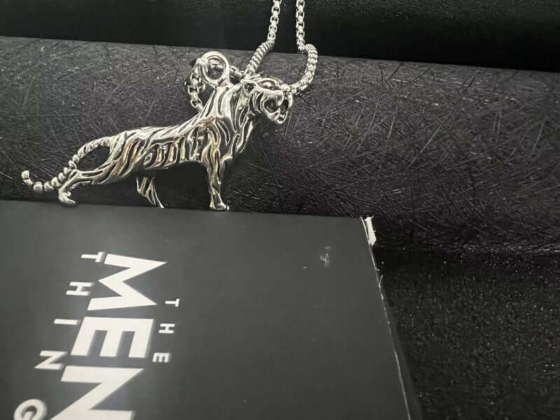 THE MEN THING SS Pendant/ Necklace TIGER KING - Alloy Pendant with Stainless Steel  24inch Round Box Chain, American trending Style for Men & Boy, 24 inch