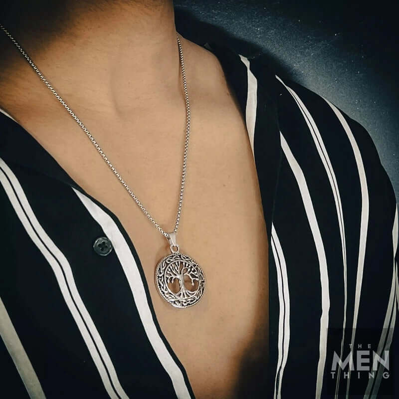 THE MEN THING SS Pendant/ Necklace TREE OF LIFE -  Alloy Pendant with Stainless Steel 24inch Round Box Chain, American trending Style for Men & Boy