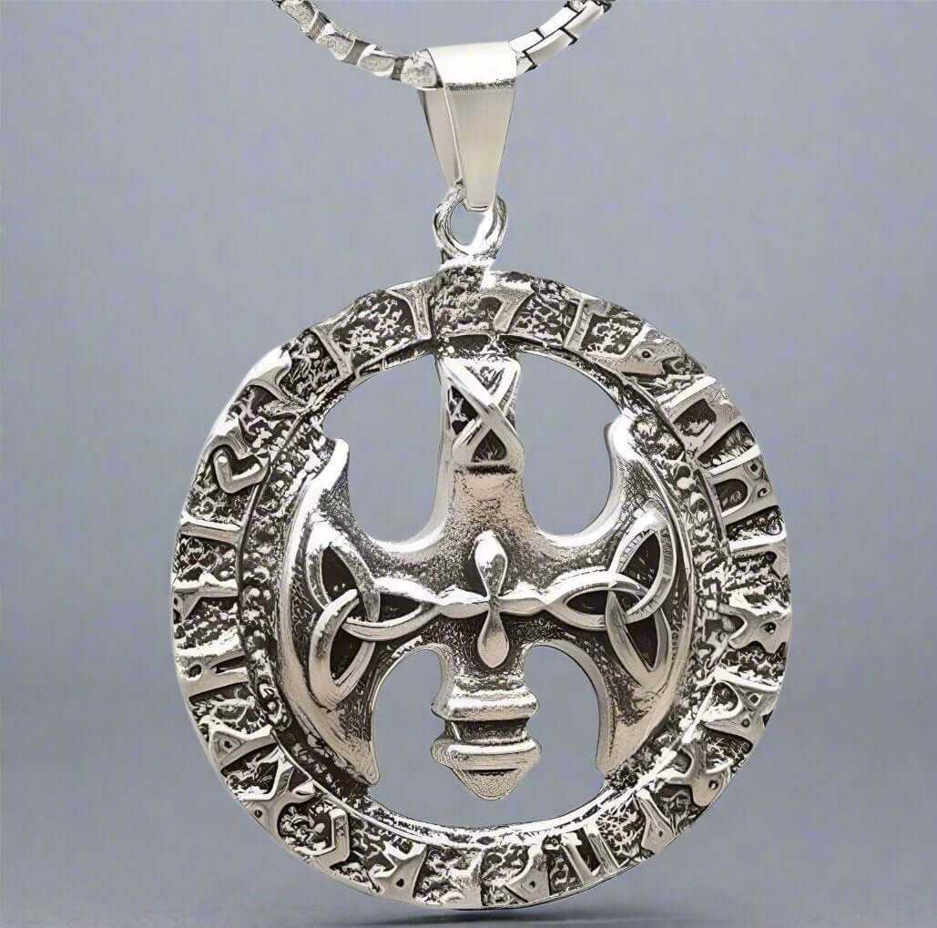 THE MEN THING SS Pendant/ Necklace VINTAGE AXE -  Alloy Pendant with Stainless Steel 24inch Round Box Chain, European trending Style for Men & Boy