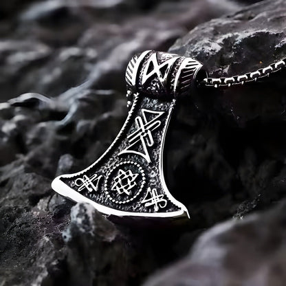 THE MEN THING SS Pendant with Chain ASGARDIAN FANG - Alloy Pendant with Stainless Steel 24inch Round Box Chain, American trending Style for Men & Boy