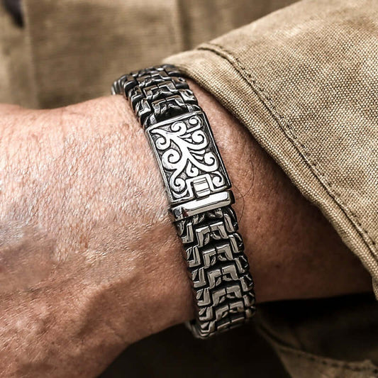 THE MEN THING Steel Bracelets ROYAL FEEL - 14mm Pure Titanium Stainless Steel Bracelet, Silver Chain Bracelet for Men & Boy (8inch)